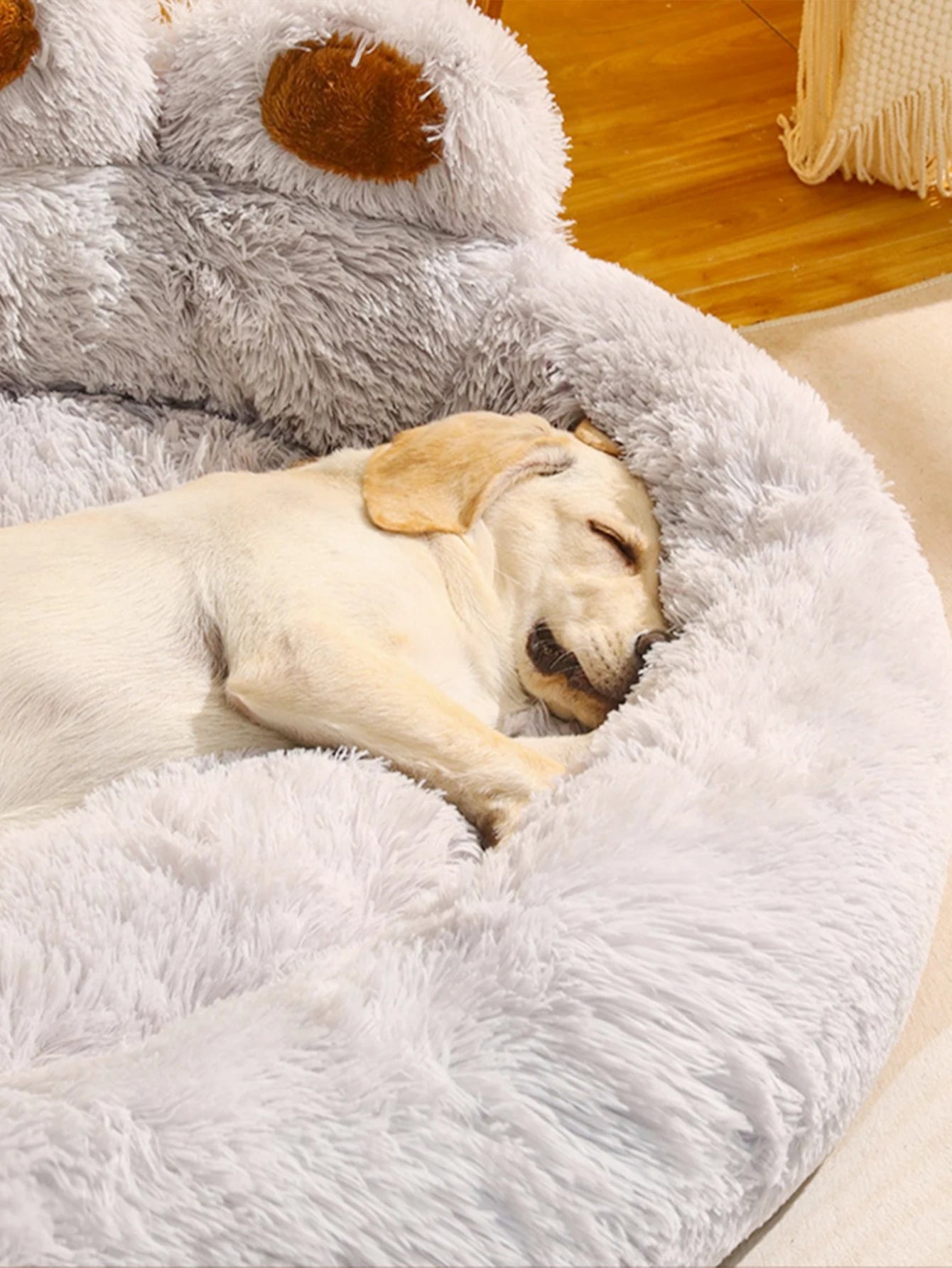 Fluffy Winter Dog Bed